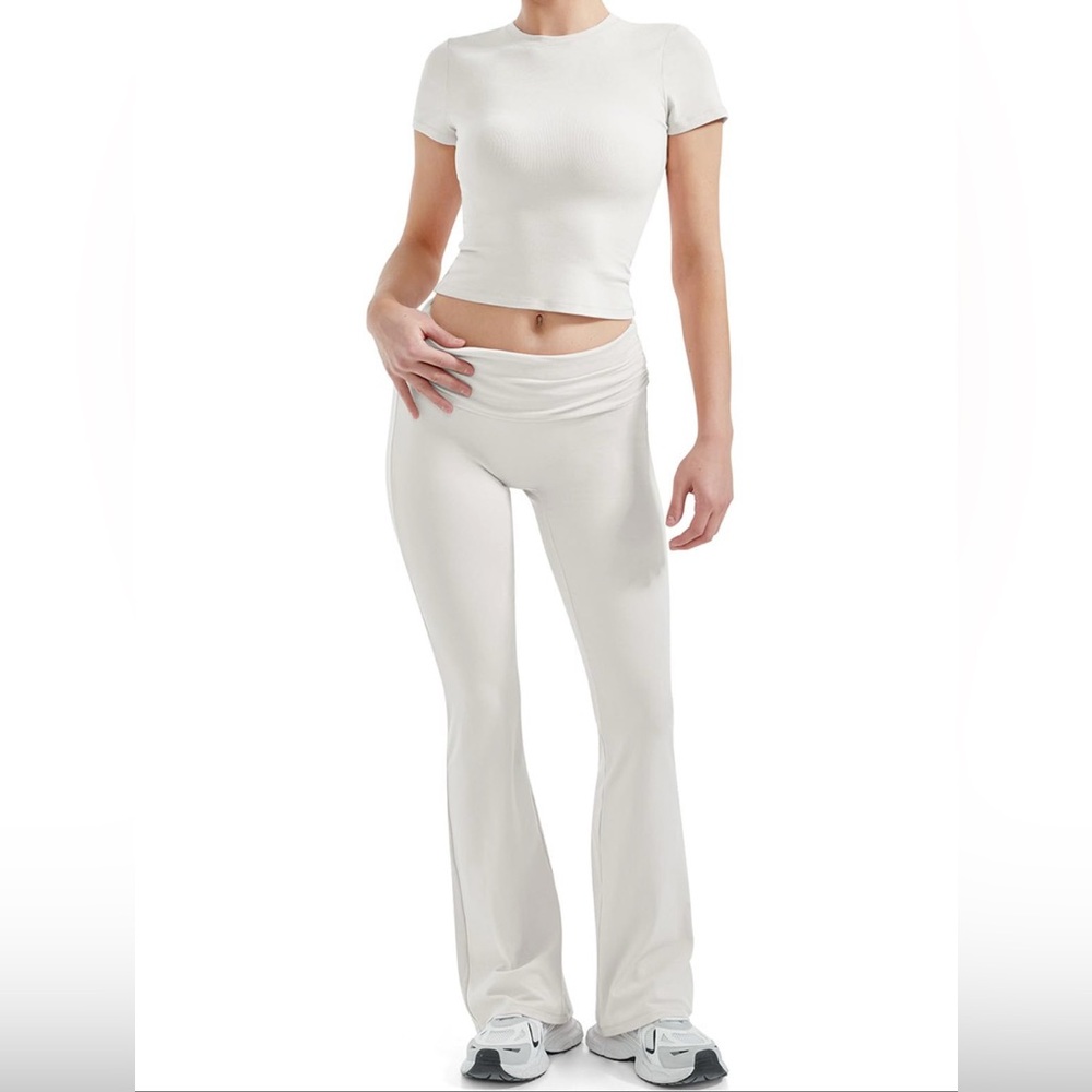Women's White 2pc set Flare Leggings Knit Top
